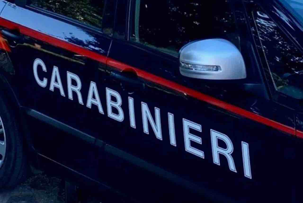 Lite scuola provincia Catania accoltellato 15enne da coetaneo 